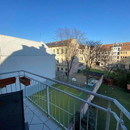 Skylark Cozy Bigger Apartment Budapest Exteriör bild